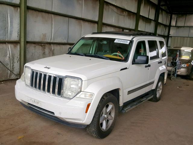 1J8GP58K48W281640 - 2008 JEEP LIBERTY LI WHITE photo 2