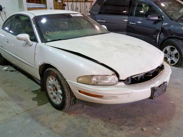 1G4GD2215W4710951 - 1998 BUICK RIVIERA WHITE photo 9