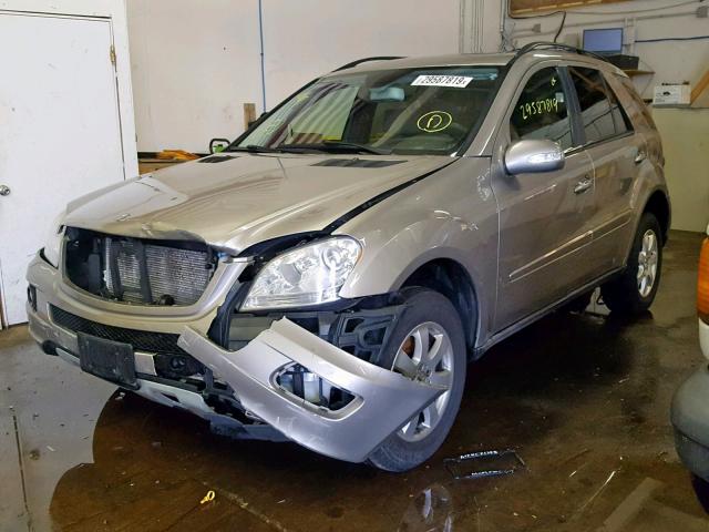 4JGBB86E07A280877 - 2007 MERCEDES-BENZ ML 350 SILVER photo 2