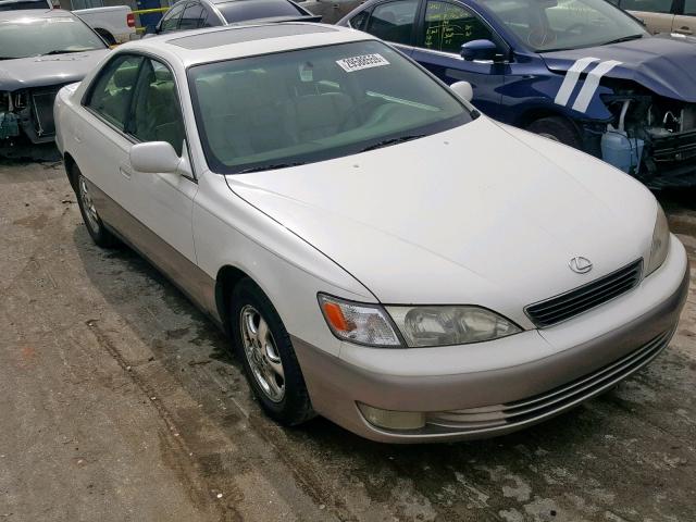 JT8BF28G7W0122723 - 1998 LEXUS ES 300 WHITE photo 1