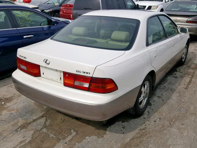 JT8BF28G7W0122723 - 1998 LEXUS ES 300 WHITE photo 4