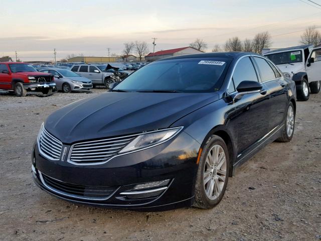 3LN6L2J91FR626445 - 2015 LINCOLN MKZ BLACK photo 2