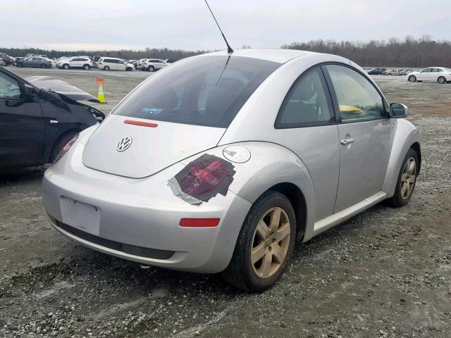 3VWRW31C67M516156 - 2007 VOLKSWAGEN NEW BEETLE Silber Foto 4
