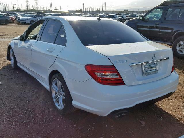 WDDGF4HB2DR254682 - 2013 MERCEDES-BENZ C 250 WHITE photo 3