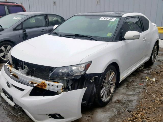 JTKJF5C7XB3002194 - 2011 TOYOTA SCION TC WHITE photo 2
