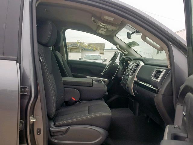 1N6BA1F32HN565083 - 2017 NISSAN TITAN XD S GRAY photo 5