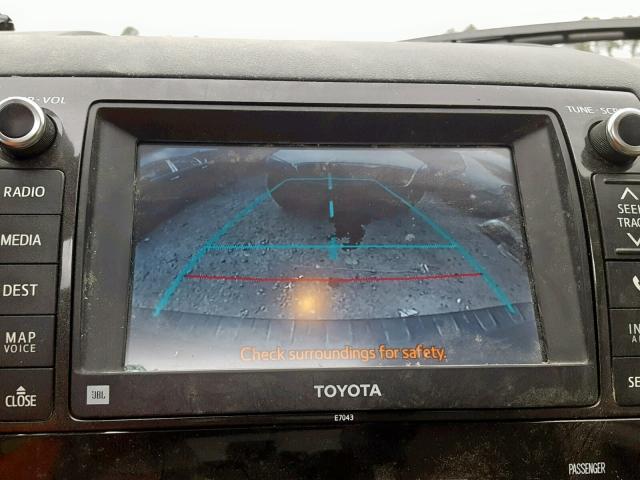 5TDKY5G15DS047766 - 2013 TOYOTA SEQUOIA LI GRAY photo 9