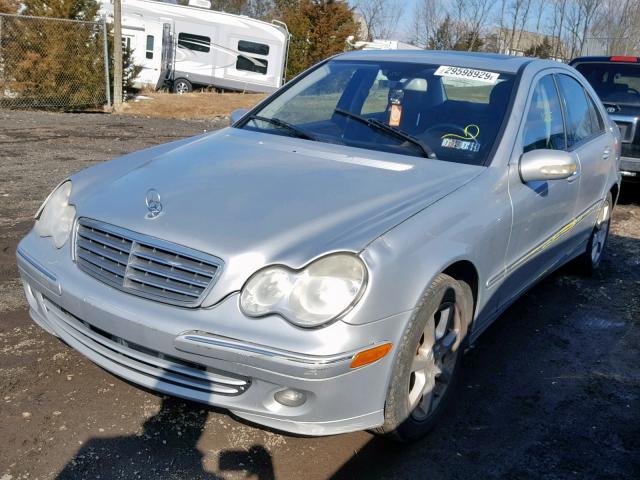 WDBRF92H47F907871 - 2007 MERCEDES-BENZ C 280 4MAT SILVER photo 2