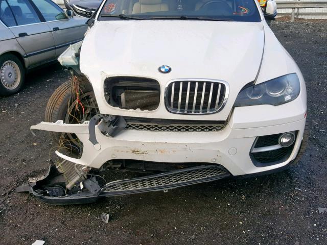 5UXFG8C51EL592444 - 2014 BMW X6 XDRIVE5 WHITE photo 7