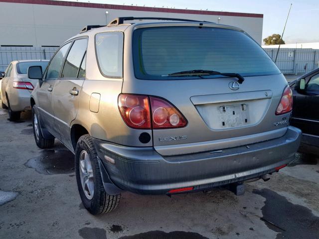 JT6GF10U4Y0048867 - 2000 LEXUS RX 300 GRAY photo 3