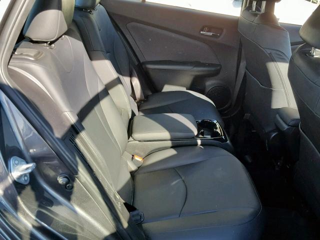 JTDKARFP0H3013162 - 2017 TOYOTA PRIUS PRIM ნაცრისფერი ფოტო 6