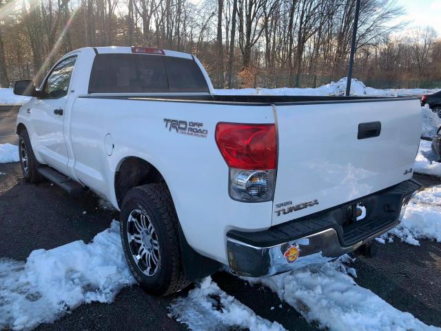 5TFMV52148X065863 - 2008 TOYOTA TUNDRA WHITE photo 2