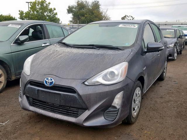 JTDKDTB34G1139896 - 2016 TOYOTA PRIUS C GRAY photo 2