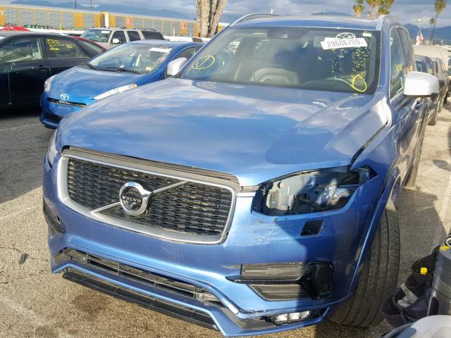 YV4A22PM1H1154979 - 2017 VOLVO XC90 T6 BLUE photo 2