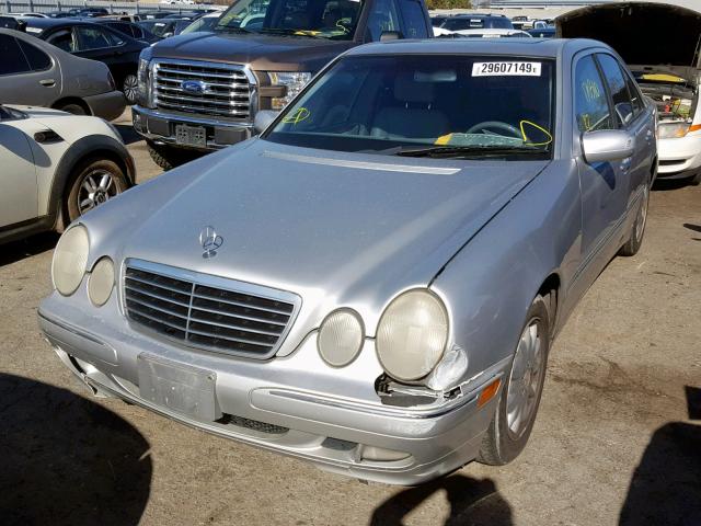 WDBJF65J91B168814 - 2001 MERCEDES-BENZ E 320 SILVER photo 2