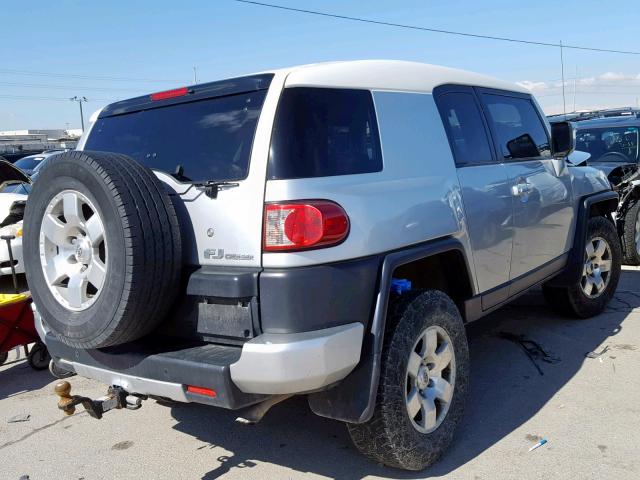 JTEBU11F88K051022 - 2008 TOYOTA FJ CRUISER SILVER photo 4