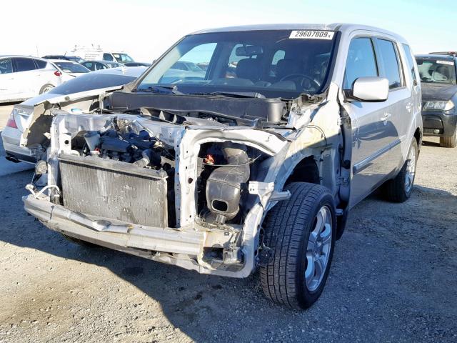 5FNYF3H75DB030543 - 2013 HONDA PILOT EXLN SILVER photo 2