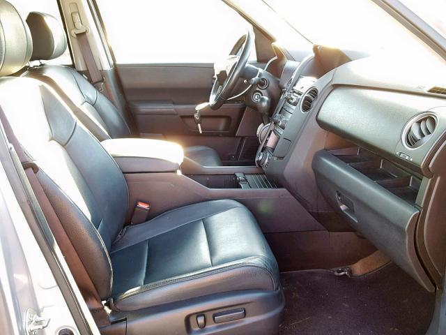 5FNYF3H75DB030543 - 2013 HONDA PILOT EXLN SILVER photo 5