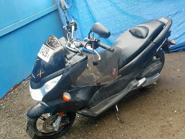 MLHKF121XD5000371 - 2013 HONDA PCX 150 BLACK photo 2