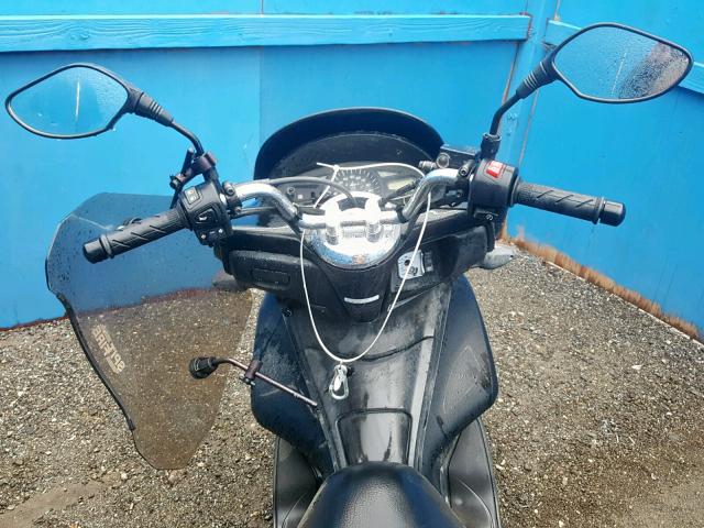 MLHKF121XD5000371 - 2013 HONDA PCX 150 BLACK photo 5