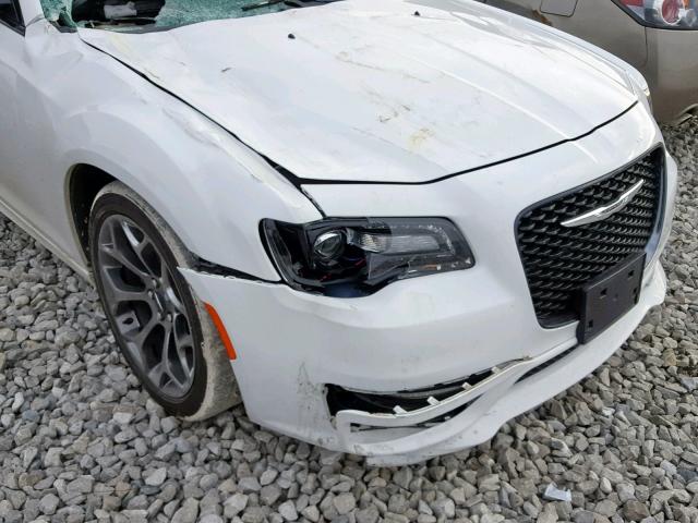 2C3CCABG6HH608315 - 2017 CHRYSLER 300 S WHITE photo 10