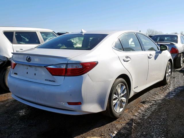 JTHBW1GG4E2058591 - 2014 LEXUS ES 300H WHITE photo 4