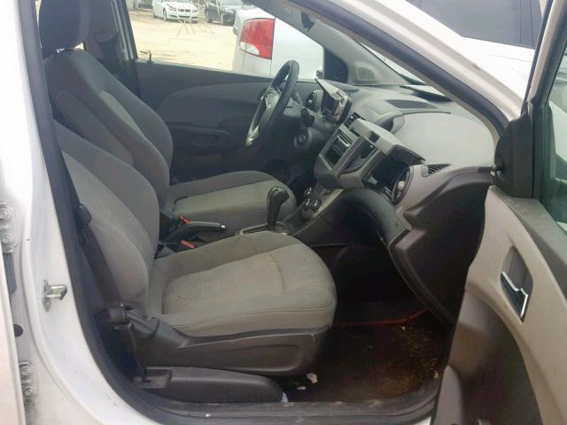 1G1JA5SH5C4116561 - 2012 CHEVROLET SONIC LS 白色 照片 5