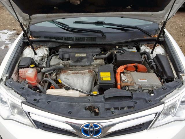 4T1BD1FK9CU005203 - 2012 TOYOTA CAMRY HYBR WHITE photo 7