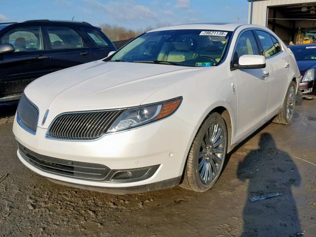 1LNHL9EK8FG604013 - 2015 LINCOLN MKS WHITE photo 2