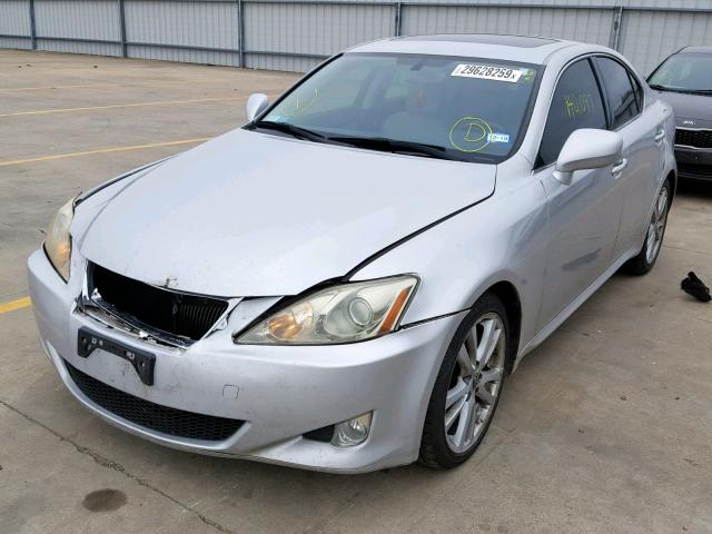 JTHBK262472046290 - 2007 LEXUS IS 250 SILVER photo 2