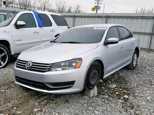 1VWAP7A3XDC103848 - 2013 VOLKSWAGEN PASSAT S SILVER photo 2