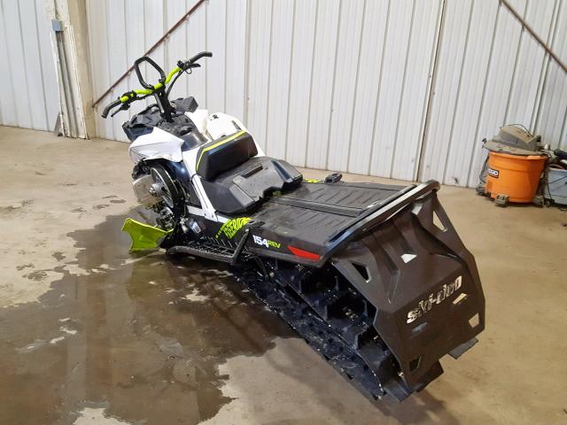 2BPSVCJR2JV000038 - 2018 SKI DOO FREERIDE WHITE photo 3