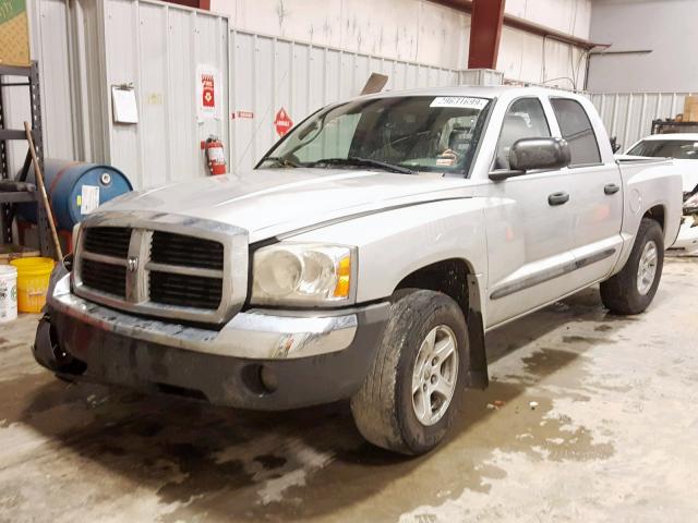 1D7HE48NX5S320942 - 2005 DODGE DAKOTA QUA GRAY photo 2