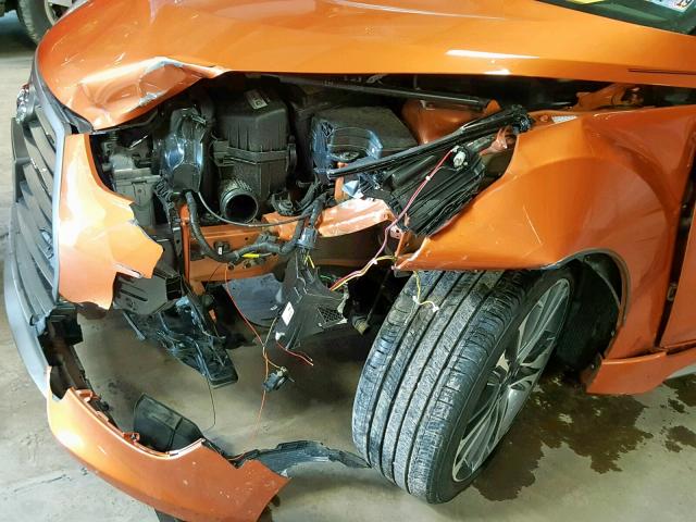 KMHTC6AE7GU304345 - 2016 HYUNDAI VELOSTER T ORANGE photo 9