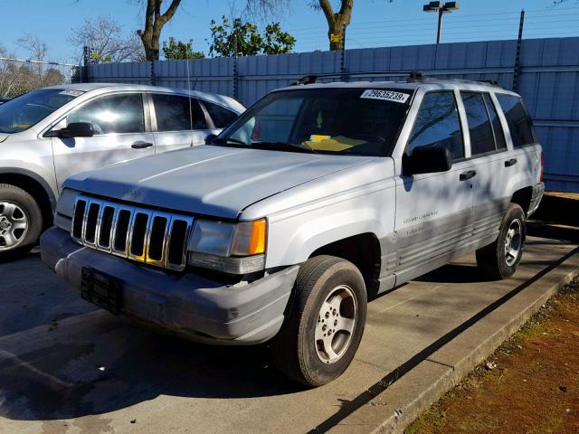 1J4EZ58S8TC130667 - 1996 JEEP GRAND CHER WHITE photo 2