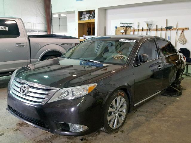 4T1BK3DB8CU467241 - 2012 TOYOTA AVALON BAS BLACK photo 2