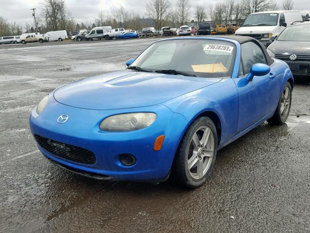 JM1NC25F560104529 - 2006 MAZDA MX-5 MIATA BLUE photo 2