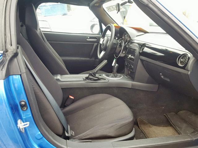 JM1NC25F560104529 - 2006 MAZDA MX-5 MIATA BLUE photo 5