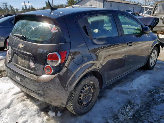 1G1JB6SHXD4218037 - 2013 CHEVROLET SONIC LS 黑色 照片 4