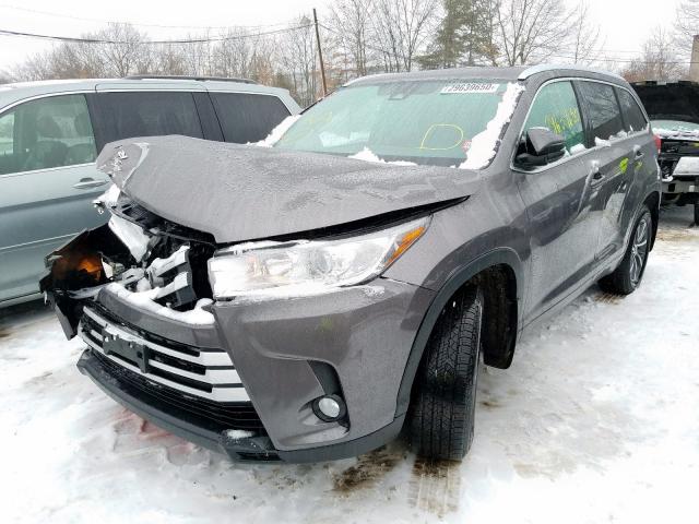 5TDJZRFH8HS432758 - 2017 TOYOTA HIGHLANDER SE  photo 2