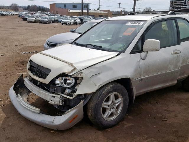 JTJHF10U830296591 - 2003 LEXUS RX 300 WHITE photo 9