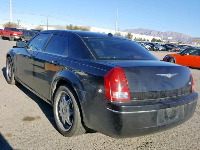 2C3JA53G75H658526 - 2005 CHRYSLER 300 TOURIN BLACK photo 3