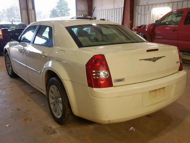 2C3KA43R38H244390 - 2008 CHRYSLER 300 LX BEIGE photo 3