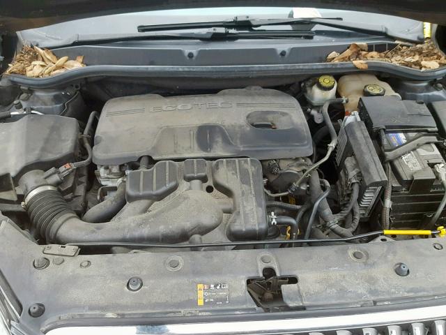 1G4PP5SK8D4158358 - 2013 BUICK VERANO GRAY photo 7