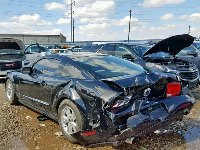 1ZVFT82H675266281 - 2007 FORD MUSTANG GT BLACK photo 3