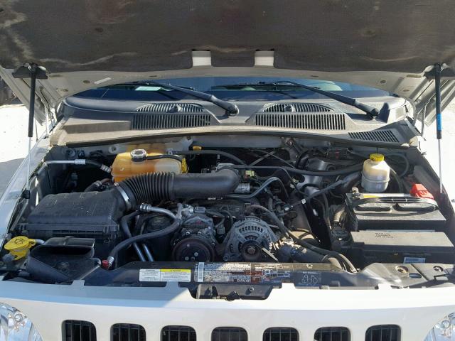 1J4GK38K85W718510 - 2005 JEEP LIBERTY RE SILVER photo 7