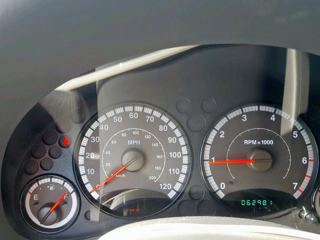 1J4GK38K85W718510 - 2005 JEEP LIBERTY RE SILVER photo 8