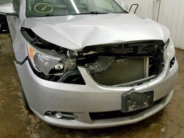 1G4GC5EC6BF331859 - 2011 BUICK LACROSSE C SILVER photo 9