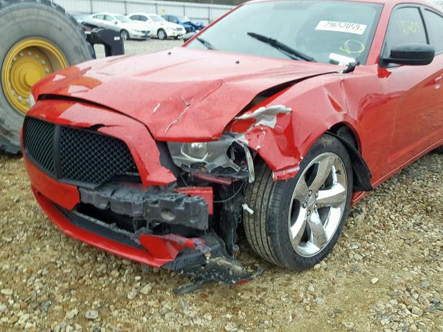 2C3CDXHG9CH164525 - 2012 DODGE CHARGER SX RED photo 9