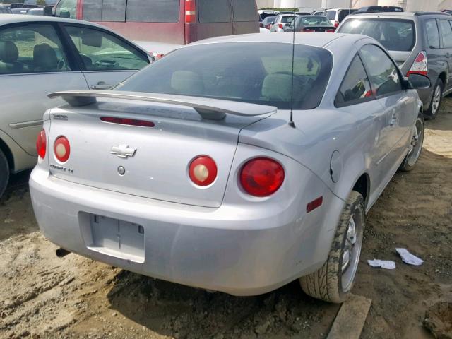 1G1AL15F977109260 - 2007 CHEVROLET COBALT LT SILVER photo 4